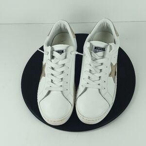 Vintage Havana Carl White Sneakers with Gold Foil Star Accent Size 9